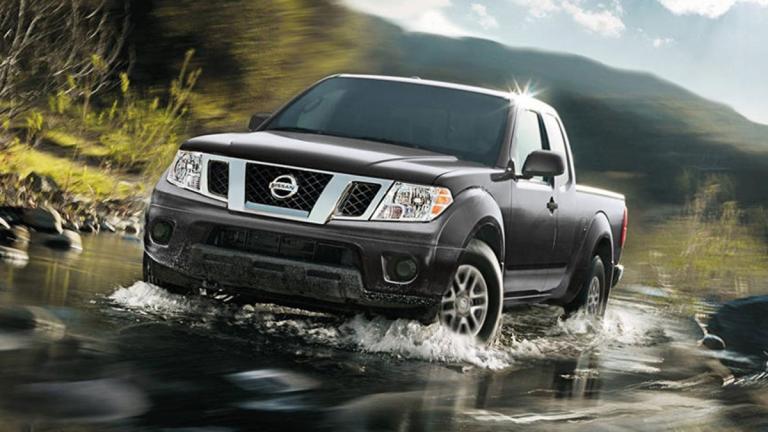 2016 Nissan Frontier in black